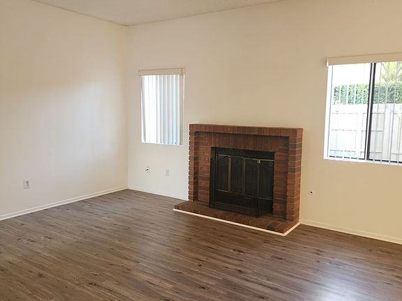 4th image of 323 Blackfoot Ln