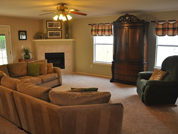 4th image of 3750 Top Rock Ln