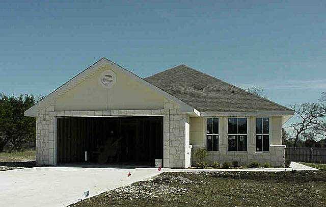 1st image of 311 Bow Ln