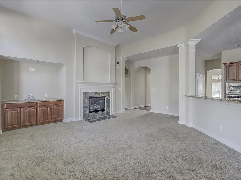 70 S Almondell Cir — Photo 14