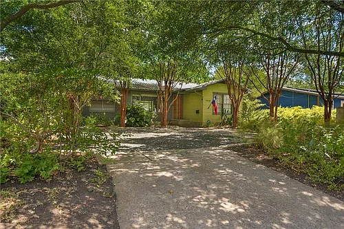 1910 Cullen Ave Photo 1