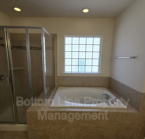 10708 Sky Chase Ave NW — Photo 46