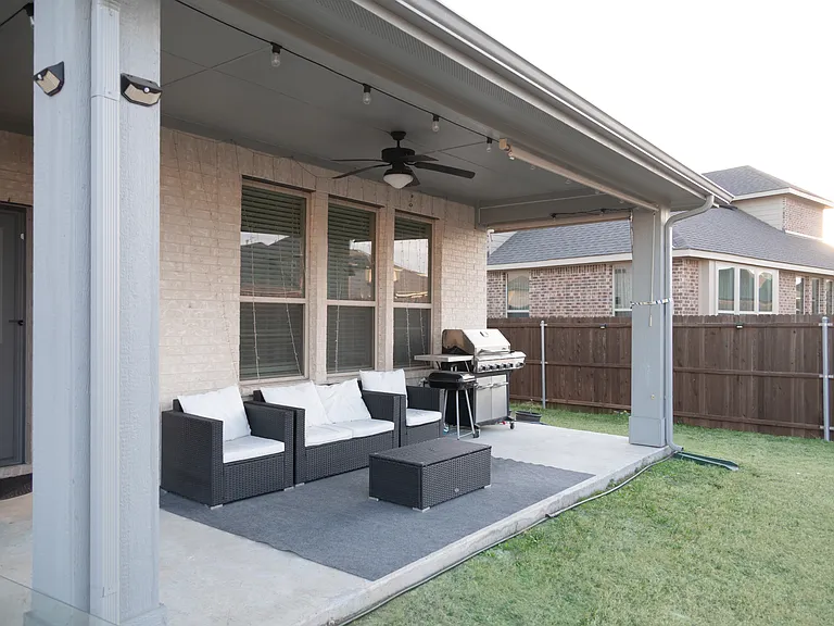 4147 Lagoon Pl — Photo 20