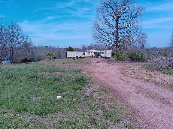 2nd image of 135 Tyler Lee Dr