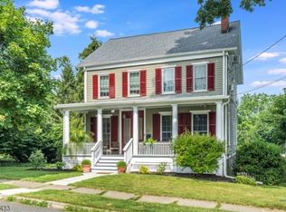 17 Linwood Ave, Newton, NJ 07860
