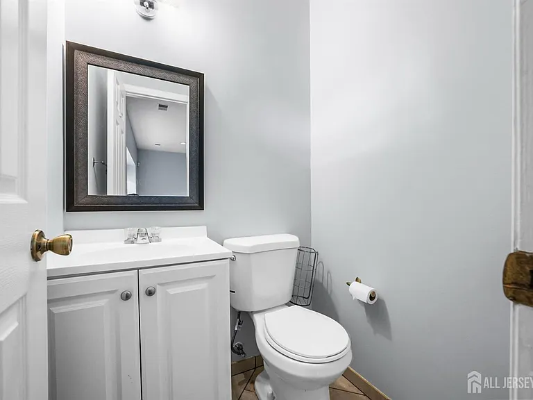 34 Sassafras Ct — Photo 12