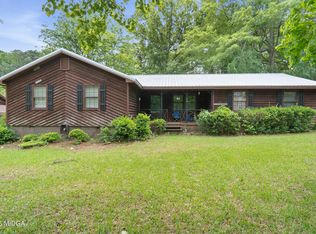 206 Brookwood Dr, Gray, GA 31032