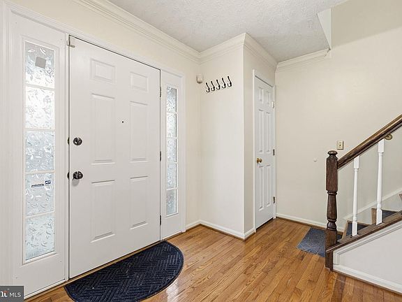 4th image of 4482 Edsall Dr