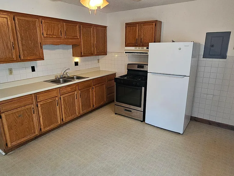 263 S Pinch Rd #1 — Photo 2