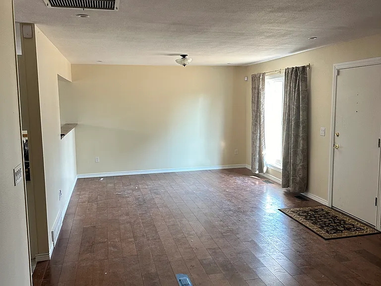 4465 S Braun Way — Photo 2