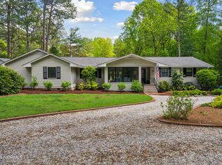 190 Halcyon Dr, Southern Pines, NC 28387