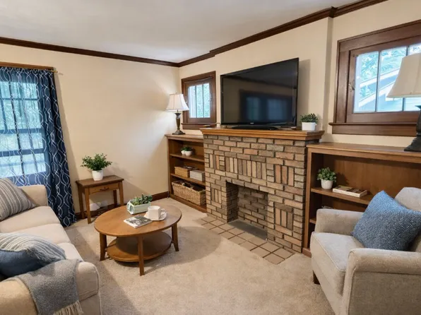 1734 19th St #Up, Cuyahoga Falls, OH 44223