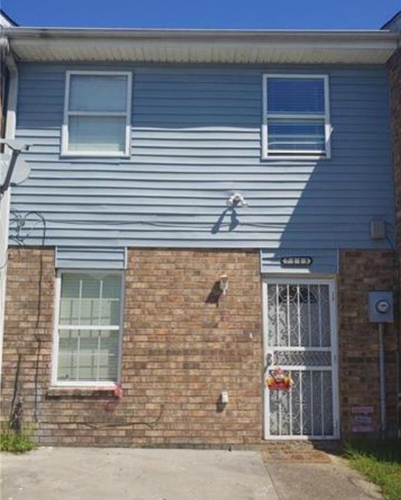 1st image of 7113 Barrington Ct