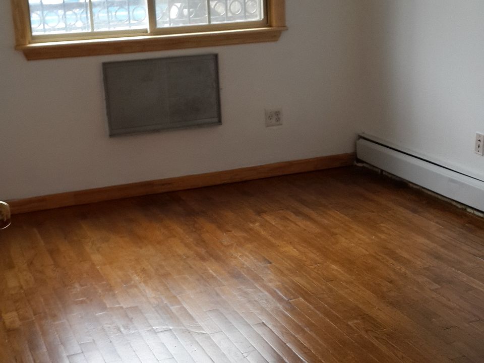 2nd image of 80 Suydam St #1