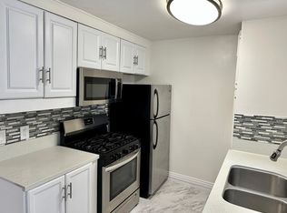 6123 Eleanor Ave APT 204, Los Angeles, CA 90038