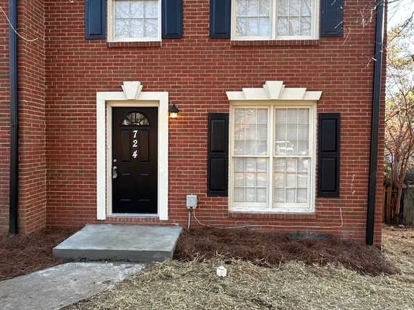 724 Redland Dr, Jonesboro, GA 30238