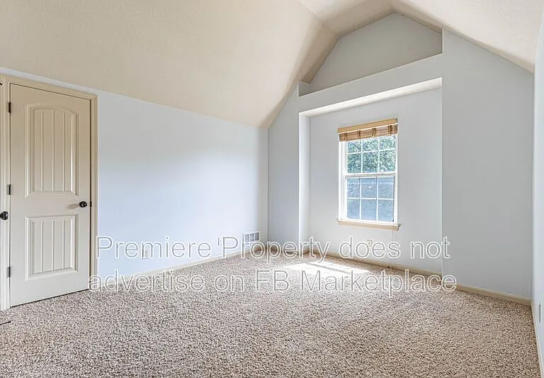 9652 McGee St — Photo 10