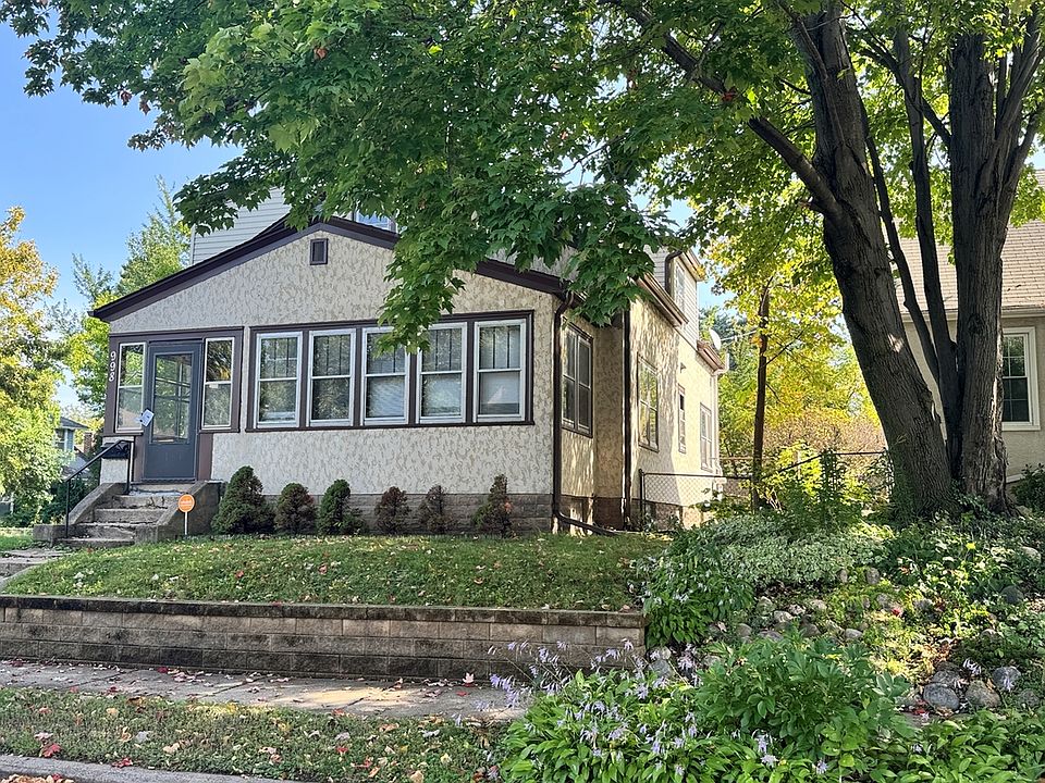 1st image of 998 Ryde St