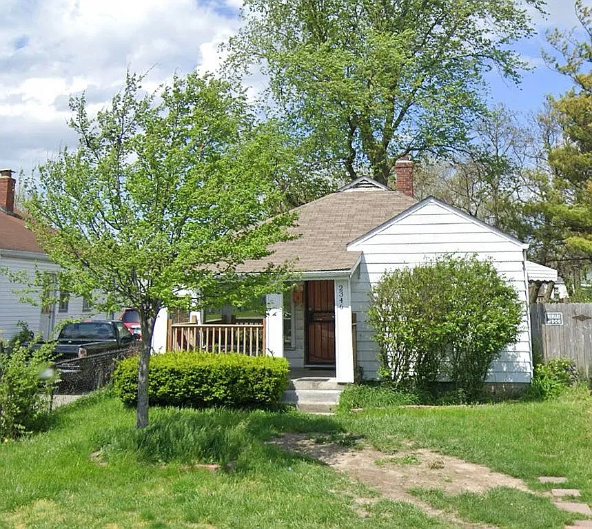 2346 E Raymond St photo 1