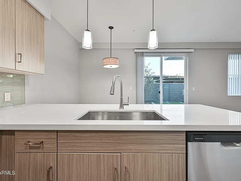1023 W 5th St #1018 — Photo 8