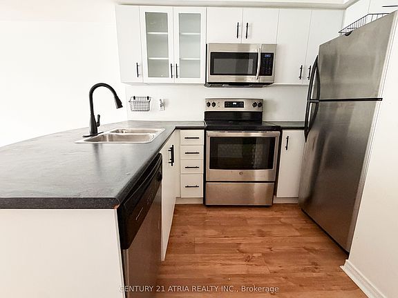 5th image of 42 Western Battery Rd #734