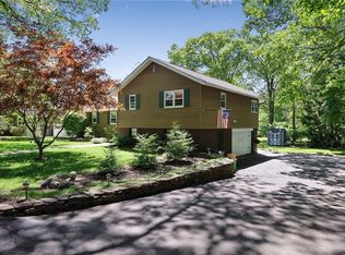 1 Van Alstine Ave, Suffern, NY 10901