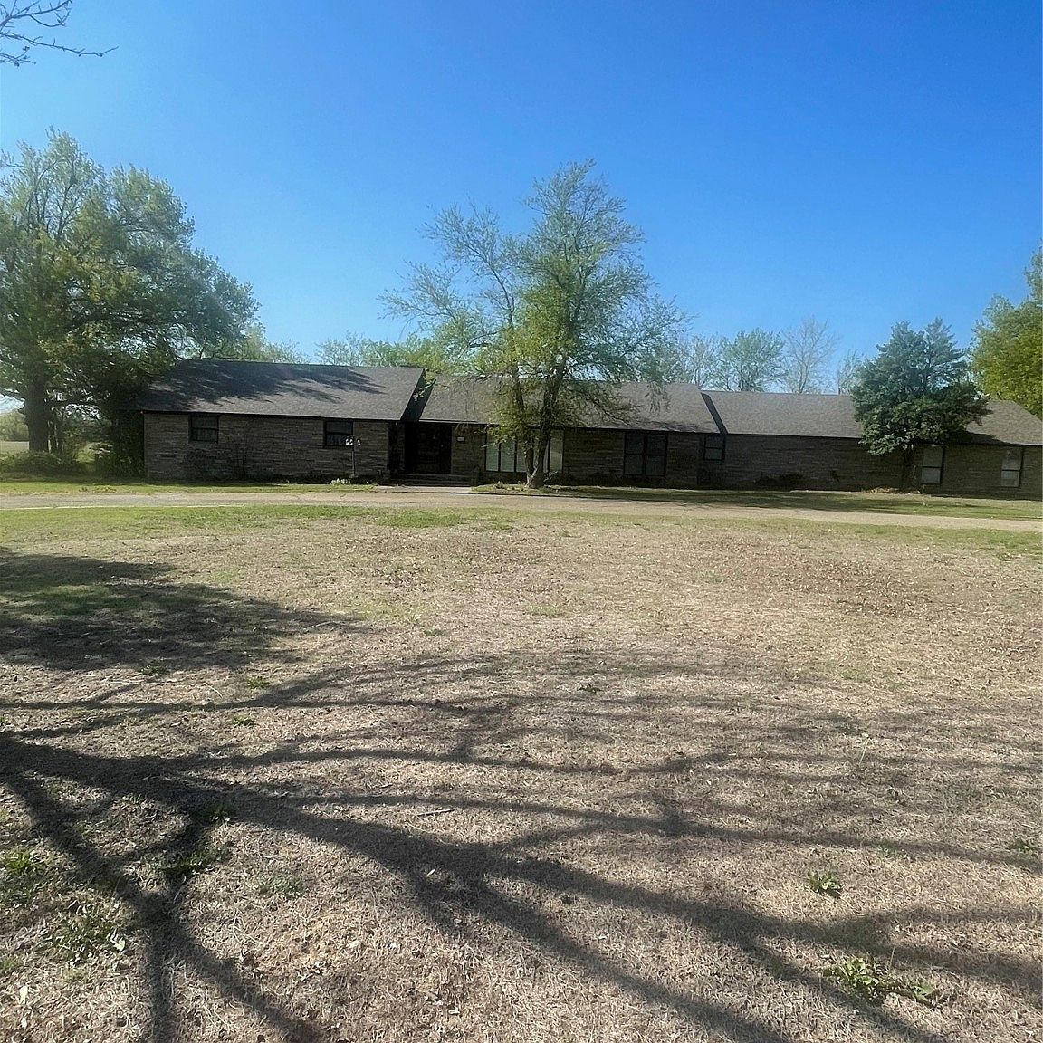1611 E 9th St, Cushing, OK 74023 Zillow