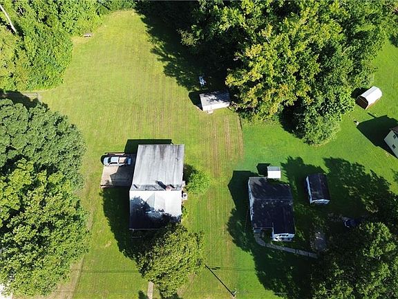 5th image of 183 E Aiken Rd