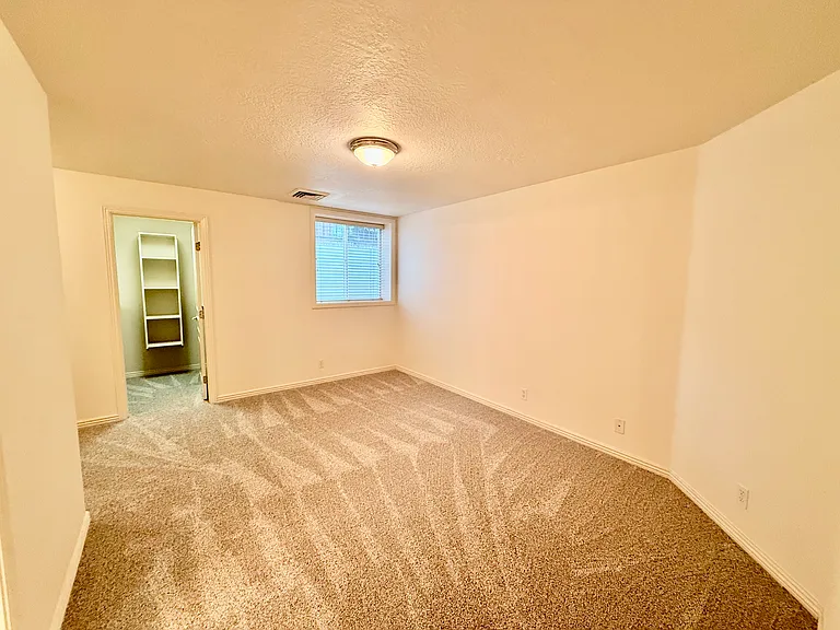 1774 N Sevenoaks Way — Photo 20