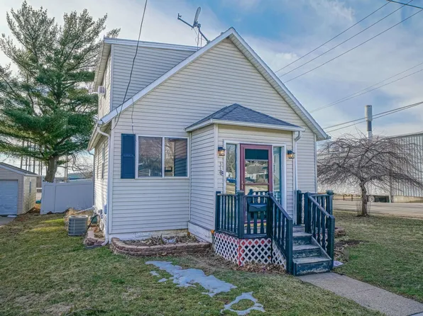 334 N 14th St, Rochelle, IL 61068