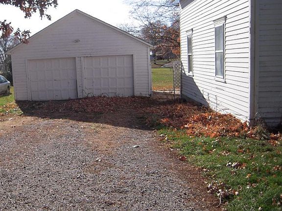 2nd image of 315 E Logan St