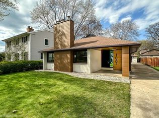 1087 Andean Pl, Highland Park, IL 60035