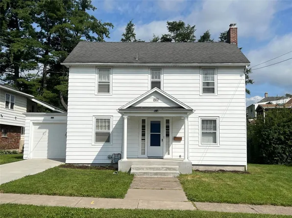 2107 Tracy St, Endicott, NY 13760