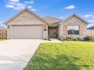 233 Pennsylvania Ave, Farmington, AR 72730