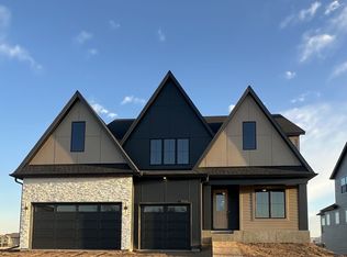 1996 Leaping Deer Cir, Hamel, MN 55340