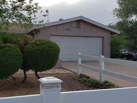 Double garage 
