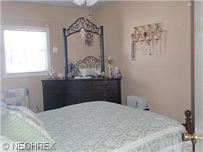 4th image of 3643 Applewood Dr