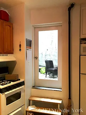 Rented by Living New York | media 44