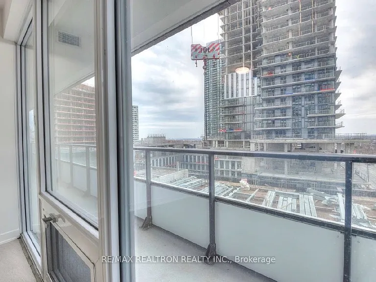 448 Burnhamthorpe Rd W #811 — Photo 14