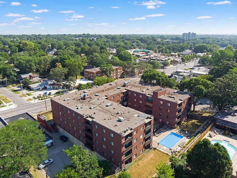 Ingersoll Towers — Photo 14