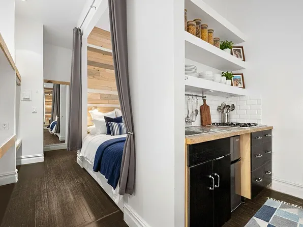 212 E 13th St APT 1C, New York, NY 10003