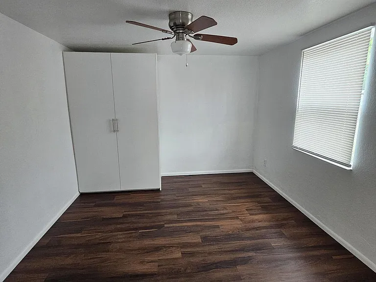 148 W 14th St #2 — Photo 3