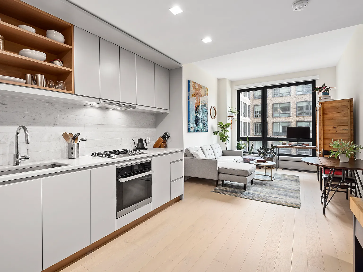 550 Vanderbilt Avenue — Photo 2