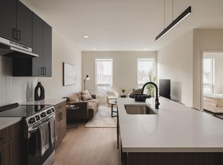 Westline, Lakewood, OH 44107