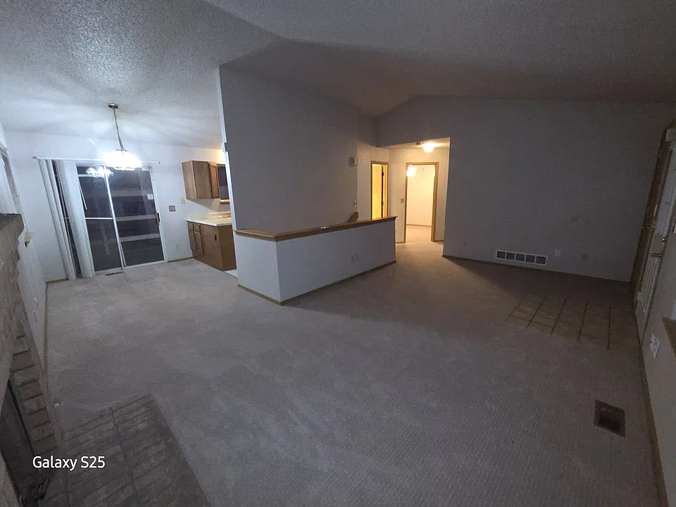 12019 Newport Dr
