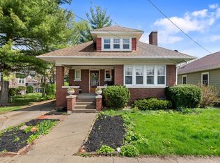 25 N Worth Ave, Elgin, IL 60123
