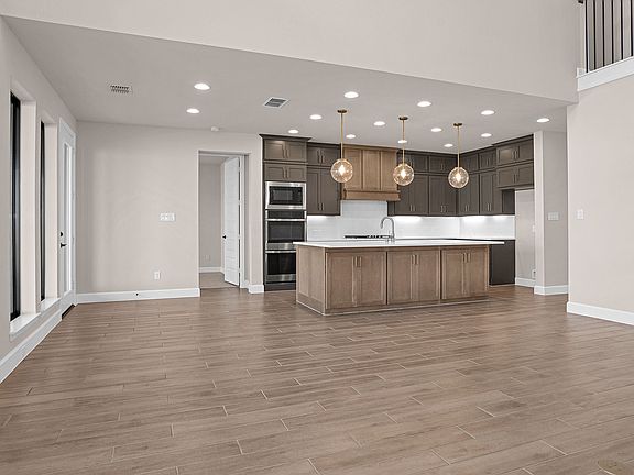 2nd image of 7106 Quaker Meadows Dr