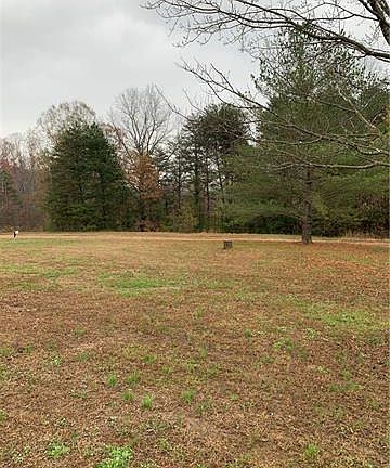 5th image of 160 Hunterpond Ln