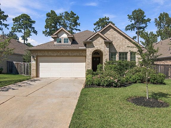 2nd image of 119 Winged Elm Ct