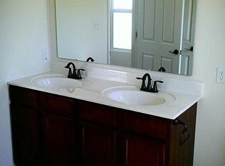 734 Rockshire Dr, Herculaneum, MO 63048